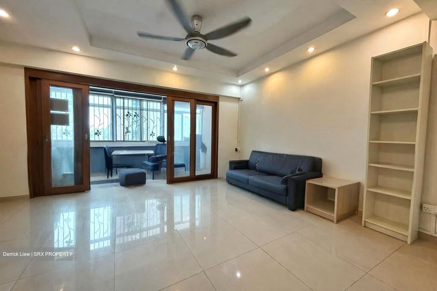 Blk 549 Jurong West Street 42 (Jurong West), HDB Executive #627632231